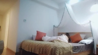拖鞋家居日韩AV-白皙皮肤呆萌小姐姐！情趣耳朵抓屌吸吮！头套男怼着骚穴猛操，骑乘姿势打桩机，无套内射。
