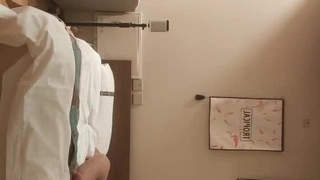 娇妻 雪白 呻吟-美女学生妹子是男友的乖母狗，戴着狗炼项圈乖乖让男友无套抽插~